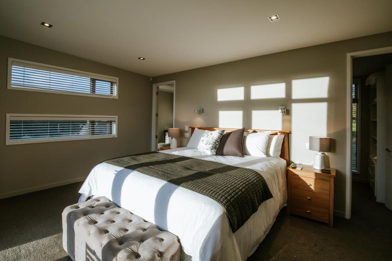 Mt Gold Retreat - Sleeps 8 - Spa Pool - Tennis Court Wanaka Eksteriør bilde